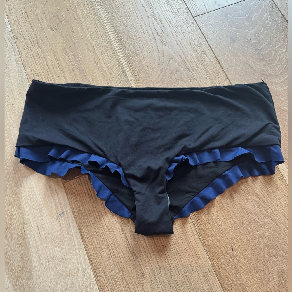 Marysia NWOT black swim bottom size M